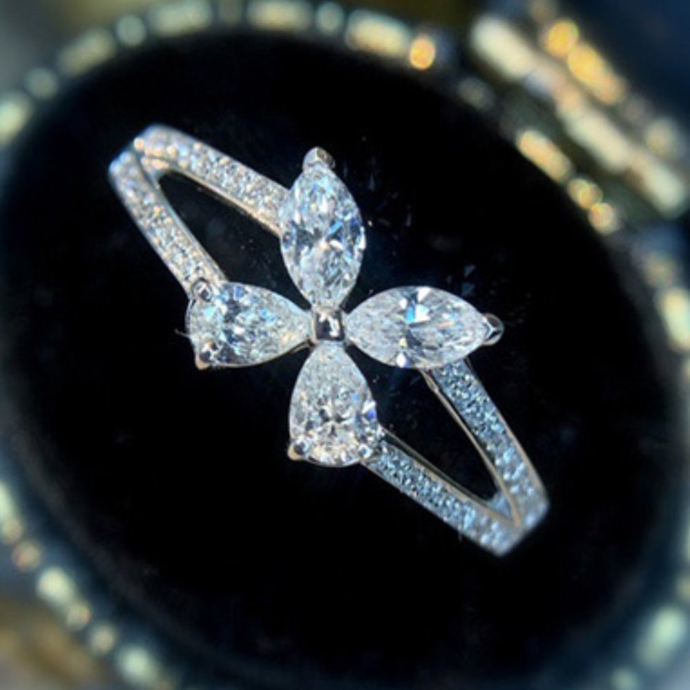 💥 Butterfly Flower Anillos Crystal Silver Plated Ring for Women, UNVN12048 - Picture 2 of 7